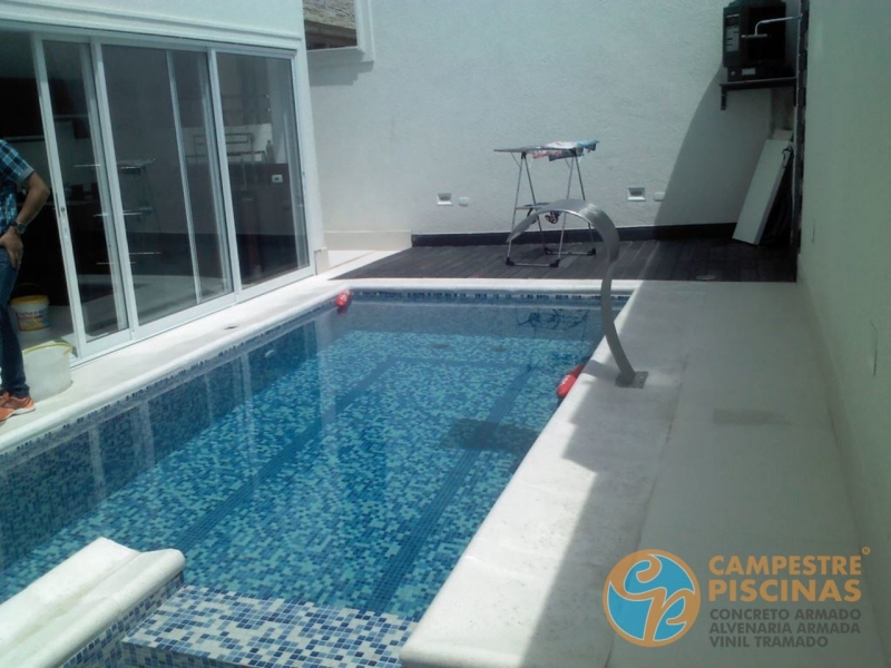 Piscinas de Alvenaria Armada com Prainha Grajau - Piscina de Alvenaria Armada com Escada Piscinas de Alvenaria Armada com Prainha Grajau - Piscina de Alvenaria Armada com Escada