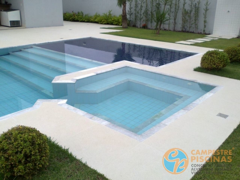 Venda de Piscina de Alvenaria Armada com Vinil Tremembé - Piscina de Alvenaria Armada com Escada Venda de Piscina de Alvenaria Armada com Vinil Tremembé - Piscina de Alvenaria Armada com Escada