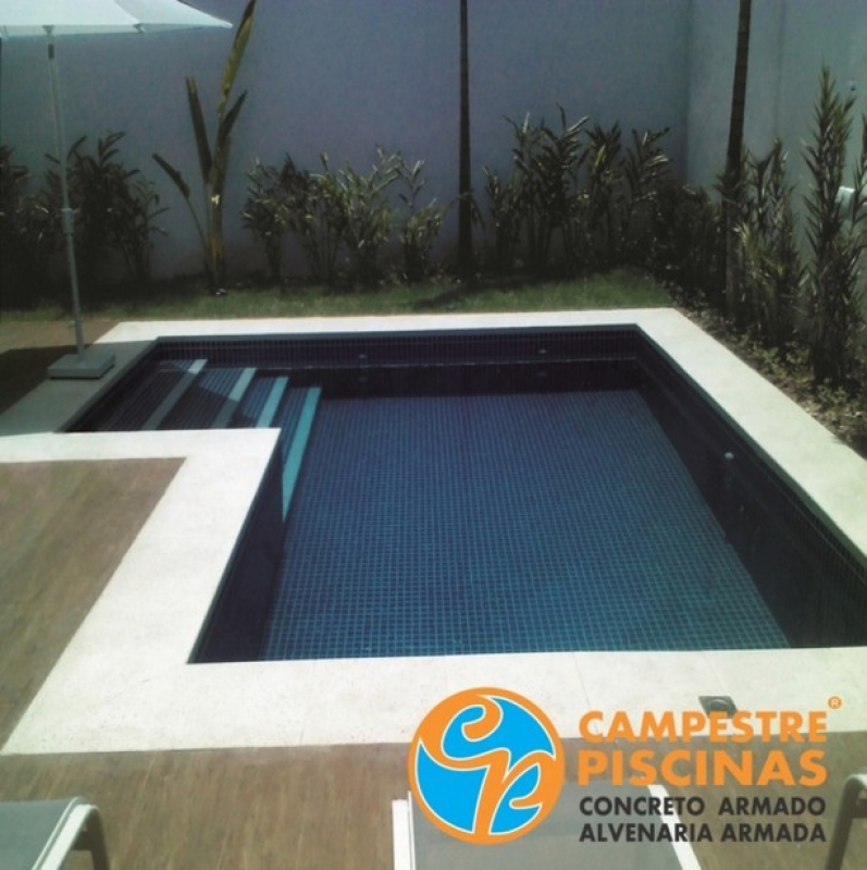 Construção de Piscina de Concreto Armado e Alvenaria Americana - Piscinas de Concreto Armado e Alvenaria