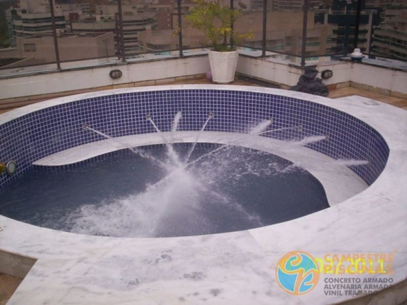 Construção de Piscina de Vinil com Hidro Águas de Santa Bárbara - Piscina de Vinil com Hidro