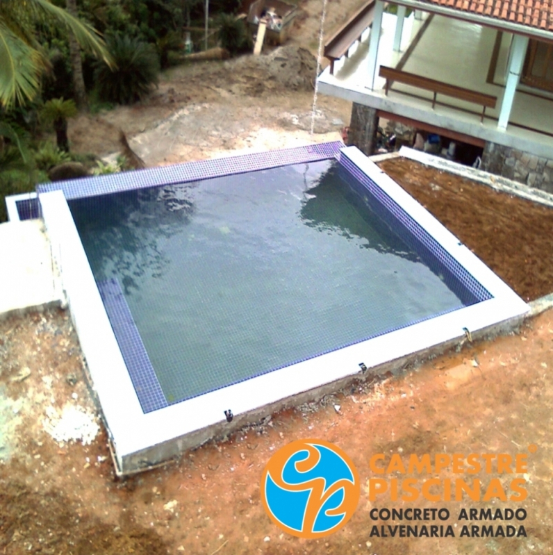 Empresa para Construção de Piscina na Cobertura Jandira - Construção de Piscina em Alvenaria