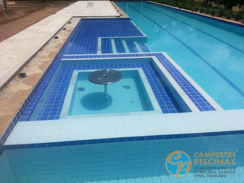 Empresa para Reforma de Piscina de Pastilha Guareí - Reforma Piscina Concreto