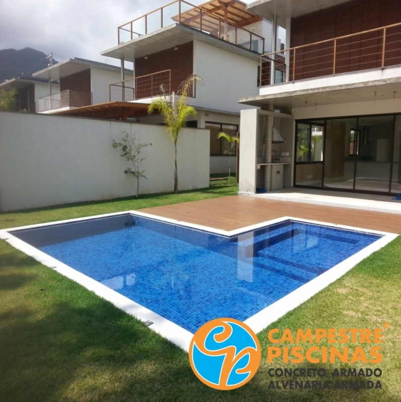 Onde Encontro Piscina de Concreto com Cascata para Recreação Cupecê - Piscina de Concreto com Deck para Condomínio