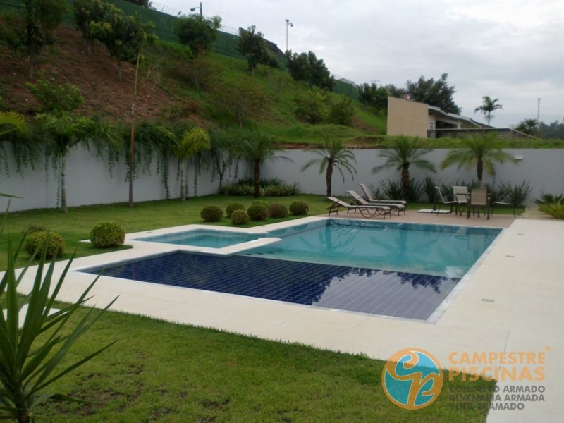 Piscina de Alvenaria Pequena Suspensa Valor Laranjal Paulista - Piscina de Alvenaria