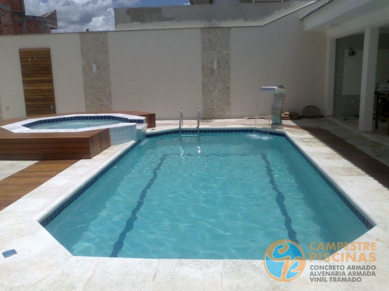 Piscina de Concreto com Solarium Conjunto Residencial Butantã - Piscina em Concreto e Alvenaria