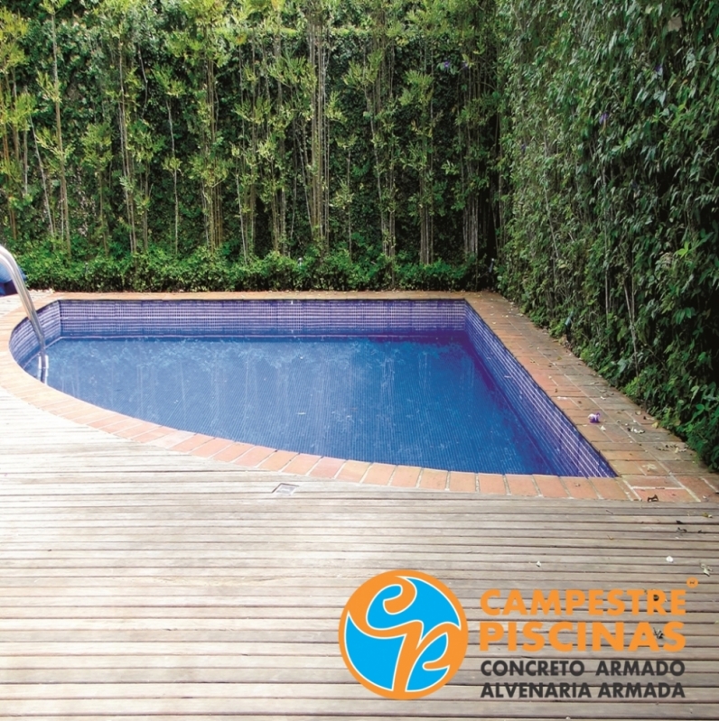 Reforma de Piscina de Vinil para Academia Conchas - Piscina de Vinil com Deck