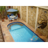 piscina de alvenaria armada com deck Imirim