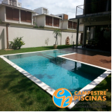 piscina de concreto com cascata para recreação preço Embu Guaçú
