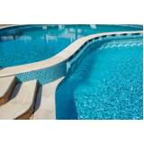 preço de piscina de azulejo com deck Santa Branca