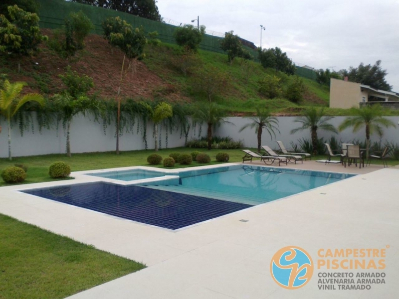 Venda de Piscina de Alvenaria Armada com Hidro Monte Alegre do Sul - Piscina de Alvenaria Armada no Terraço