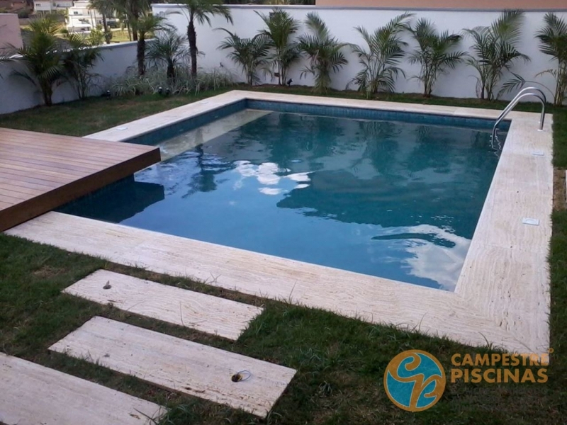 Venda de Piscina de Alvenaria Armada com Prainha Guarujá - Piscina de Alvenaria Armada com Azulejo