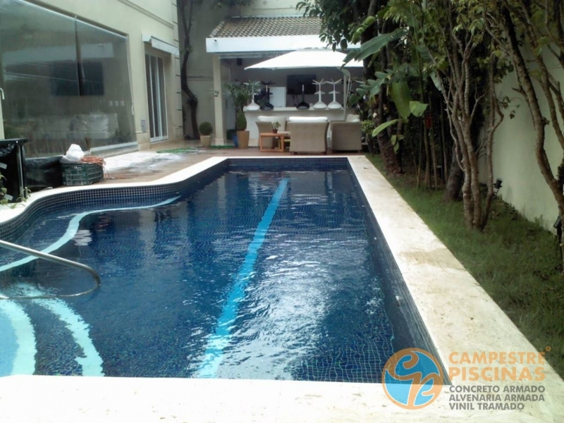 Venda de Piscina de Alvenaria Armada para Clubes Socorro - Piscina de Alvenaria Armada no Terraço